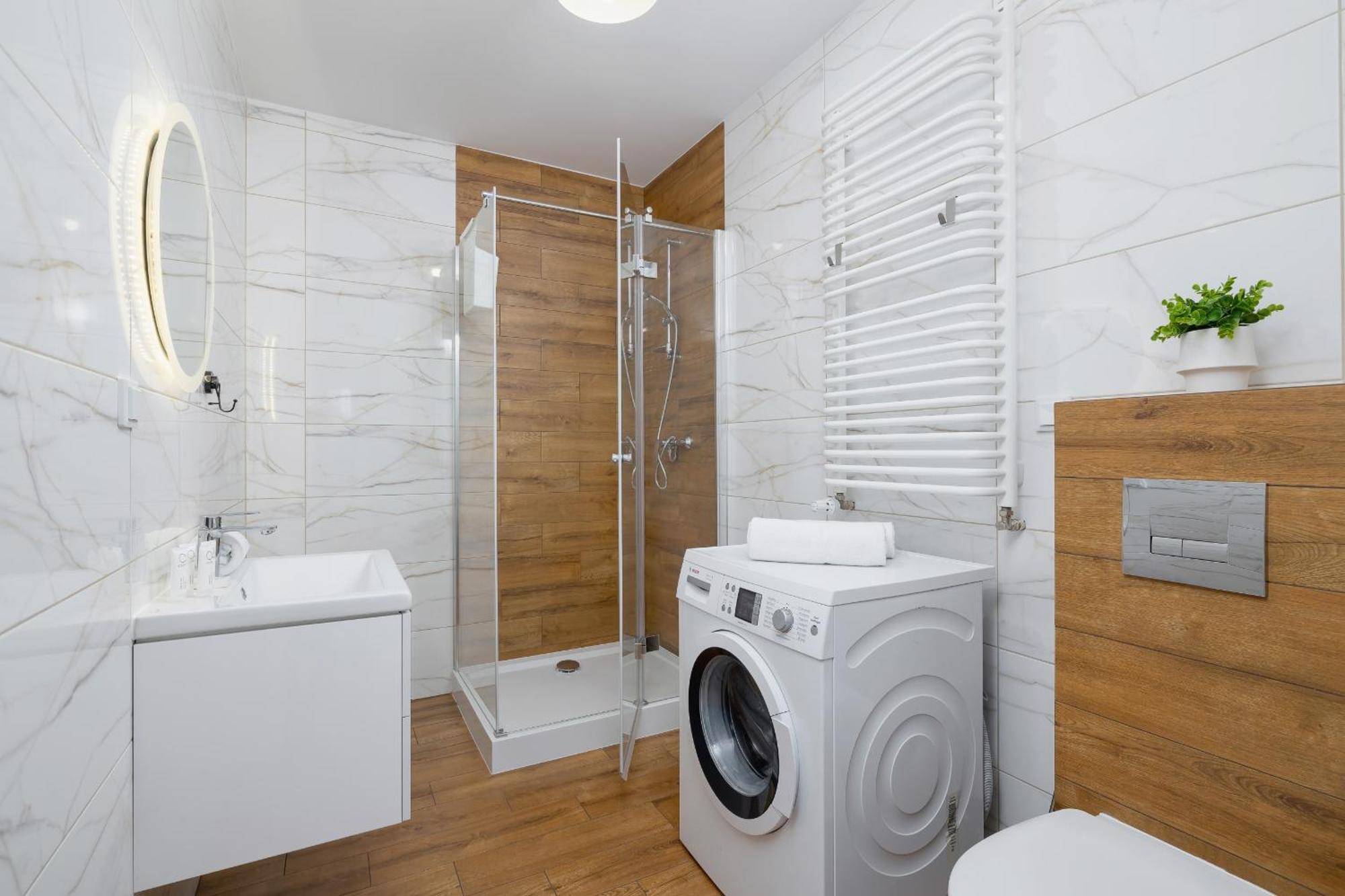 Modern Apartment With Parking Near Tauron Arena By Rent Like Home Kraków Exteriör bild